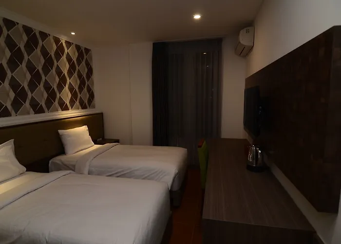 Hotel Papillon Echo 3*